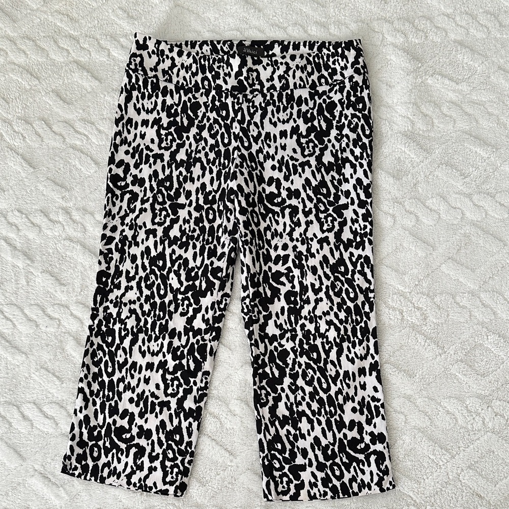 Boutique Brand Pure Amici Leopard Print Capri Pants
